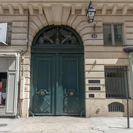 Appartamento Merveilleux En Pleins Coeurs Du Marais Parigi