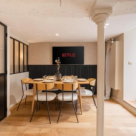 Apartment Merveilleux En Pleins Coeurs Du Marais